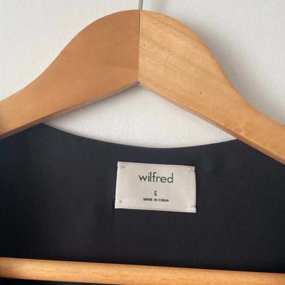 Aritzia Wilfred Aubagne Wrap Tie Front Midi Longsleeve Dress NWT Black Size 6 - Picture 6 of 8